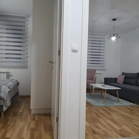 Andi Istocno Sarajevo Apartment *